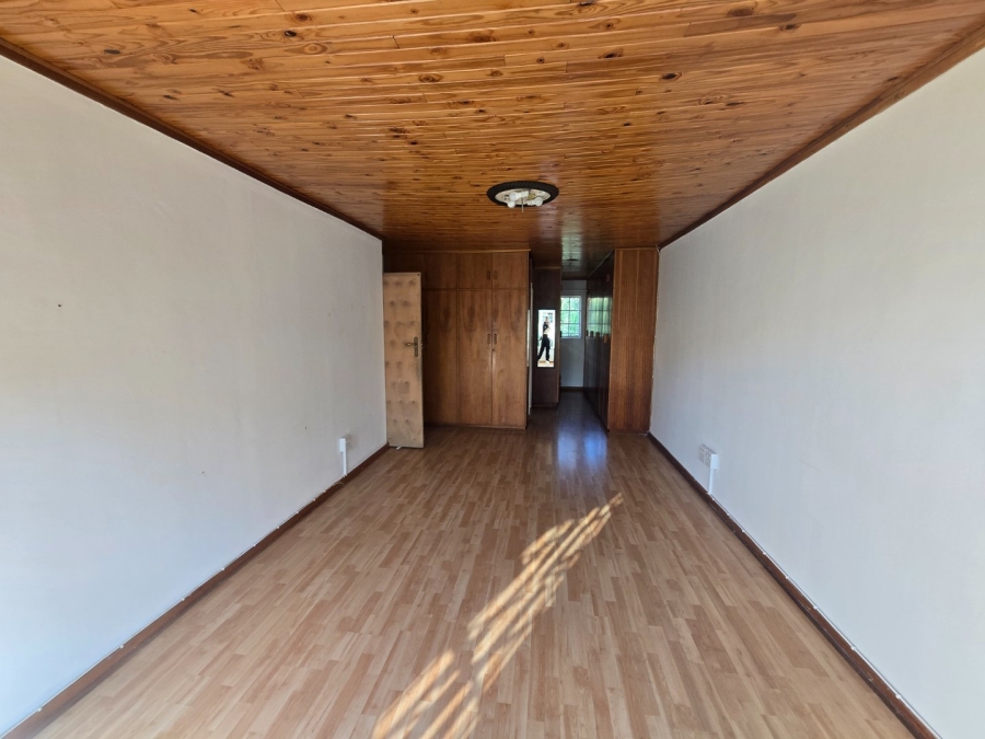 4 Bedroom Property for Sale in Heuwelsig Free State